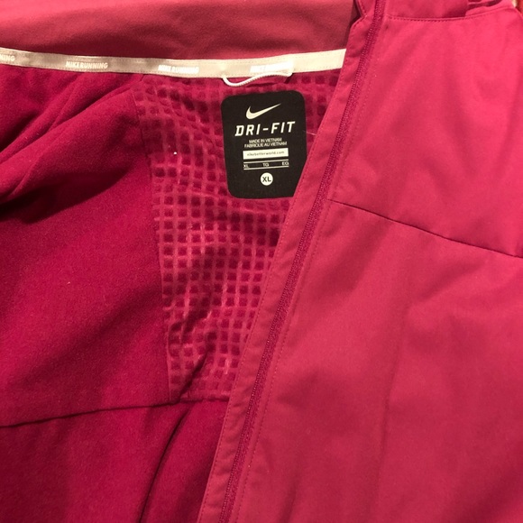 Nike Dri-fit - Picture 4 of 6